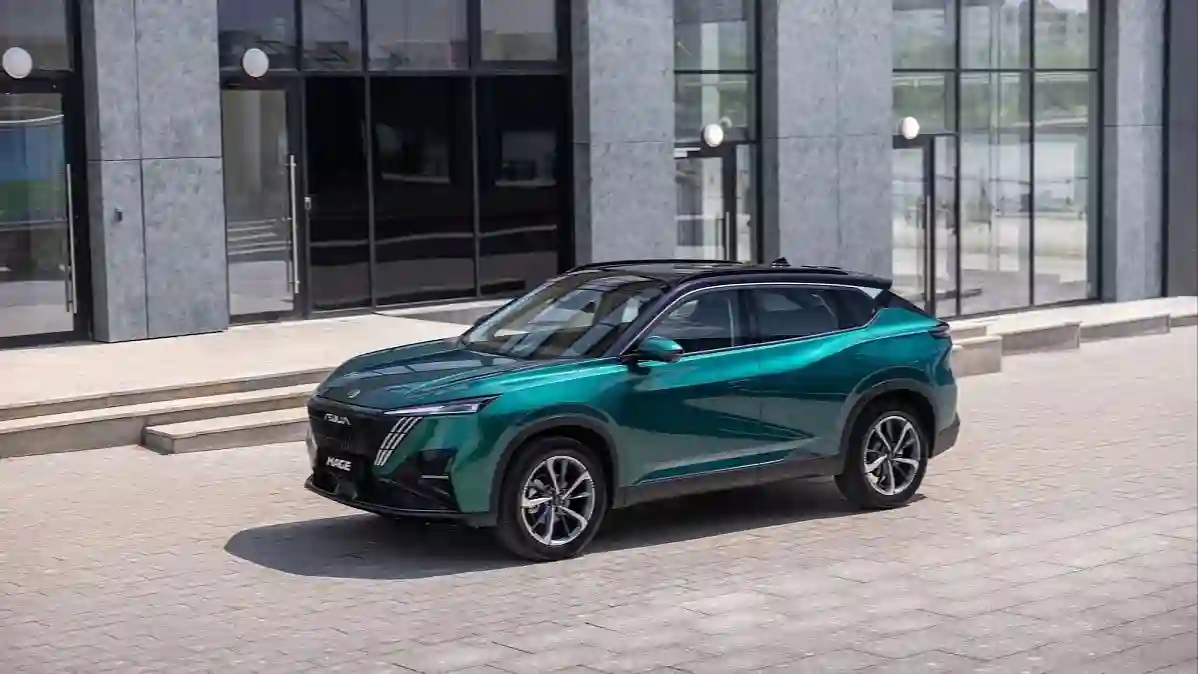 Dongfeng представил в России кроссоверы MAGE и HUGE