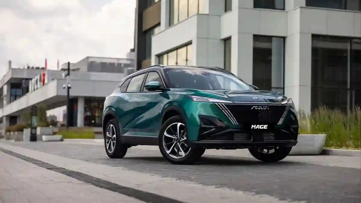 Dongfeng представил в России кроссоверы MAGE и HUGE