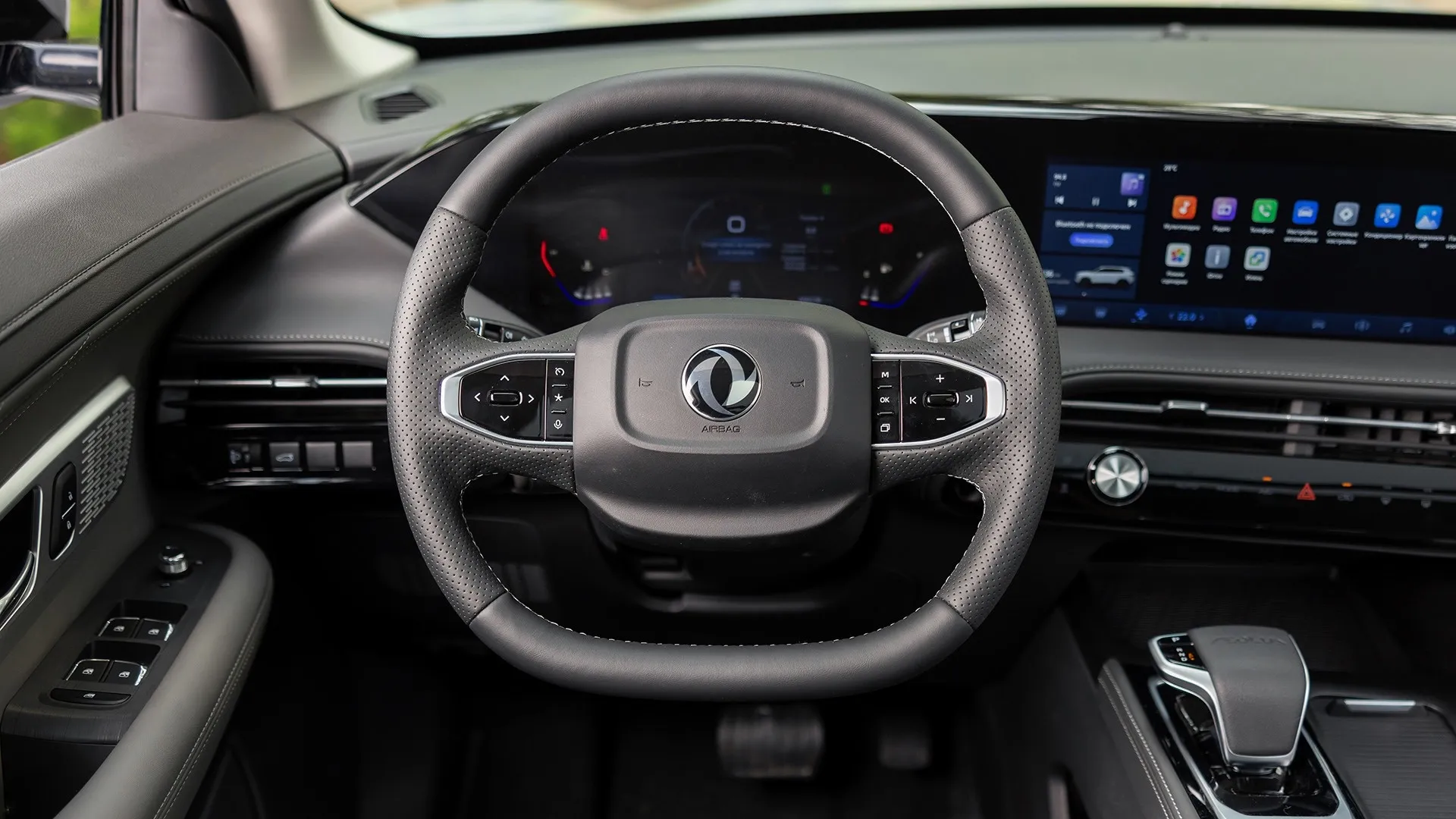 Dongfeng Хьюдж (Huge): полный обзор — стоит ли покупать в 2026 году
