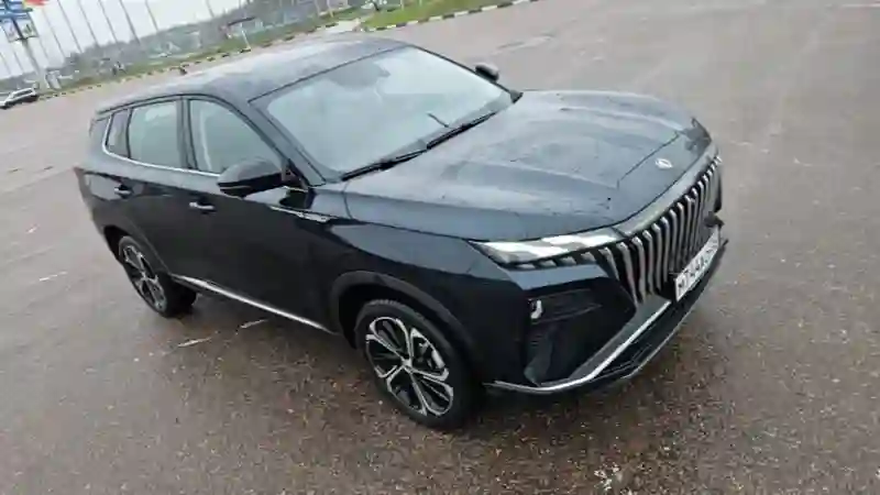«Огромный» кроссовер за 3 млн рублей. Тест-драйв Dongfeng Хьюдж (Huge)