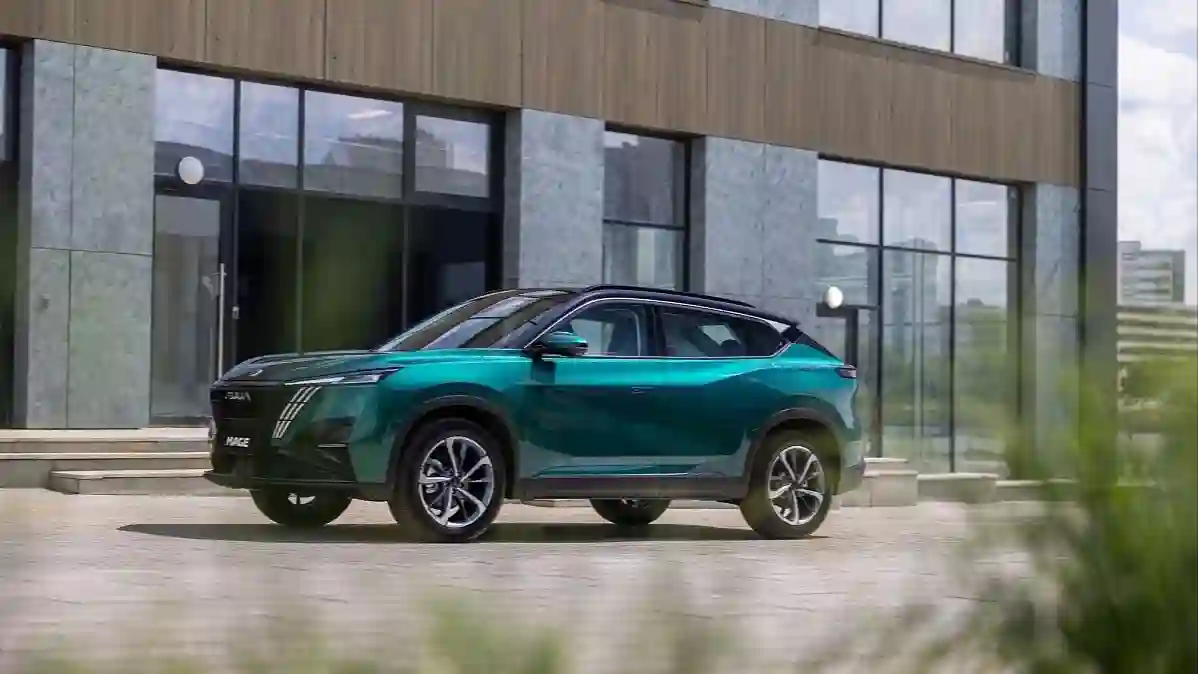 Dongfeng представил в России кроссоверы MAGE и HUGE