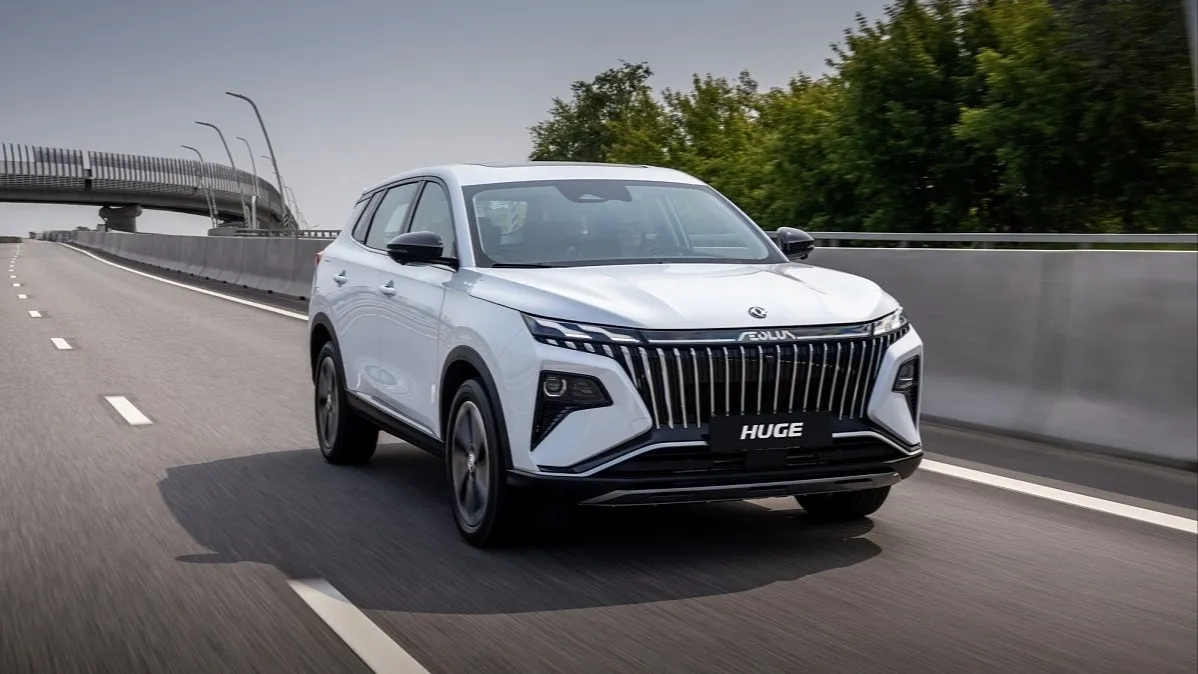 Dongfeng представил в России кроссоверы MAGE и HUGE