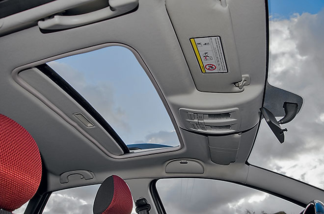 DFM, Dongfeng H 30 Cross против Lada Xray