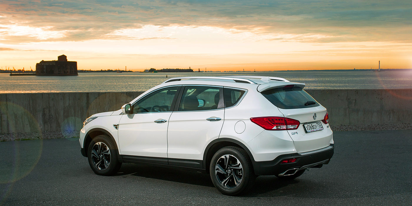 Dongfeng ax7 коричневый