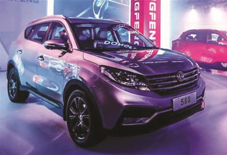 Dongfeng AX4 и Dongfeng 580